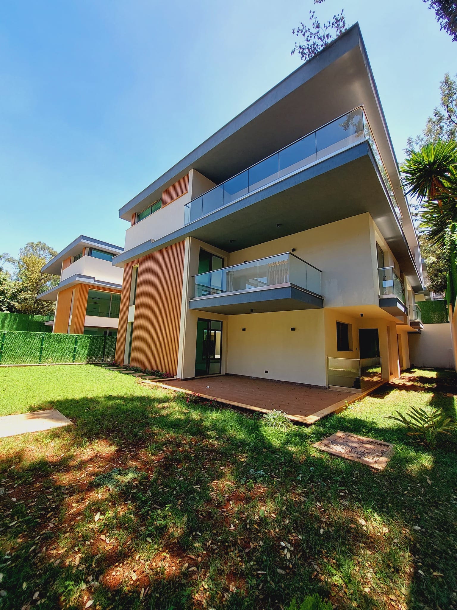 Lavington Luxury Villas – 5 Bedroom All En-Suite Homes with DSQ for Sale in Nairobi