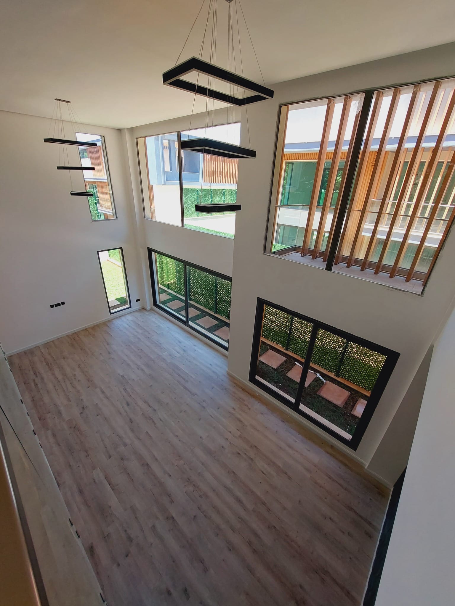 Lavington Luxury Villas – 5 Bedroom All En-Suite Homes with DSQ for Sale in Nairobi