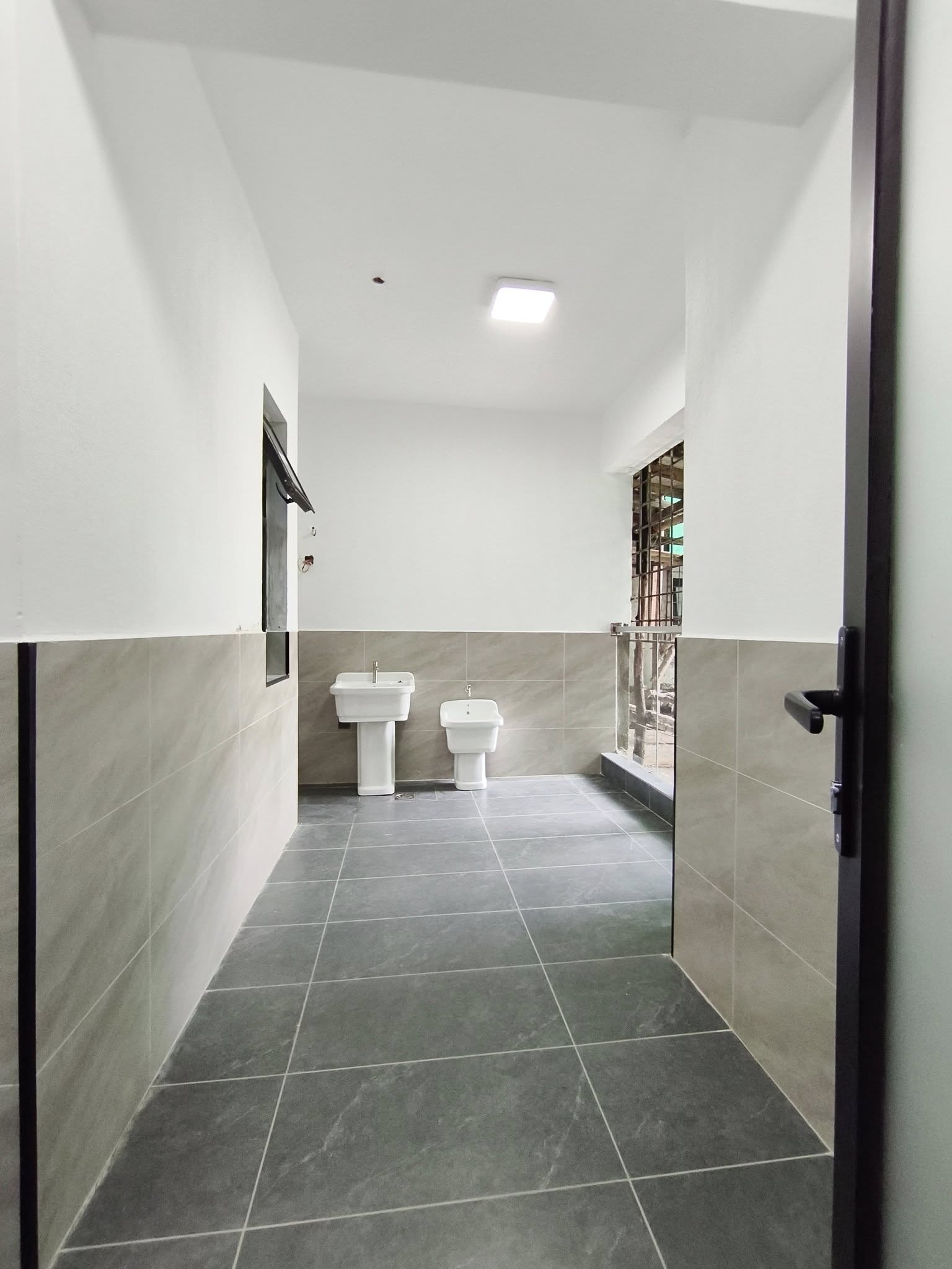 EXQUISITE 3, 4 & 5 BEDROOM APARTMENTS WITH DSQ FOR SALE IN KILELESHWA