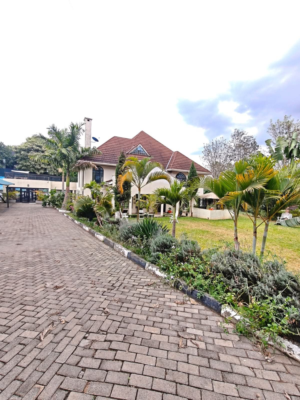 7-Bedroom Villa for Sale in Karen