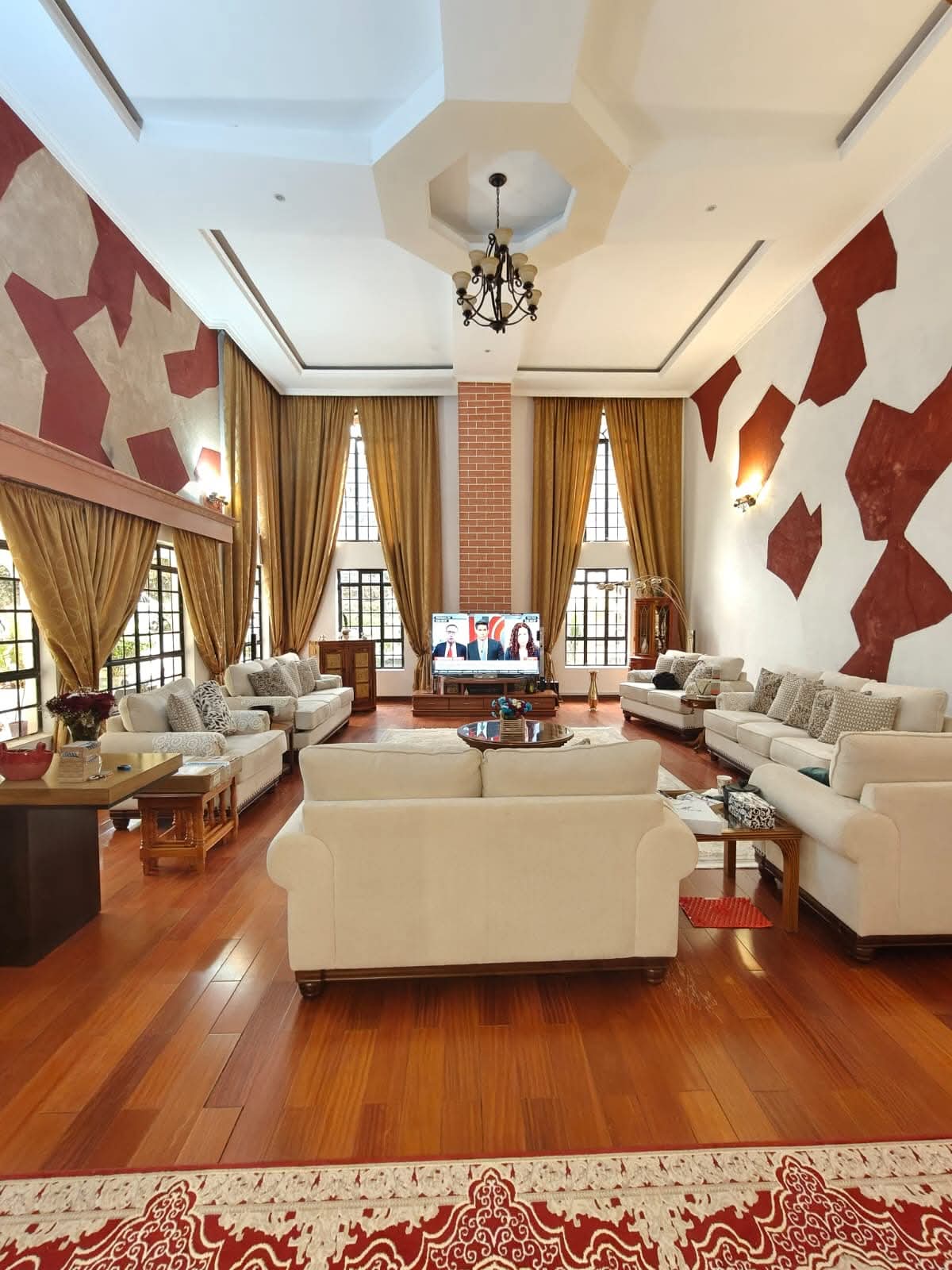 7-Bedroom Villa for Sale in Karen