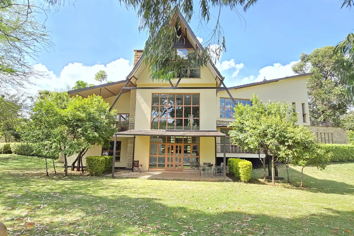 STUNNING 5-BEDROOM MODERN FAMILY HOME IN KAREN FOR SALE – ELEGANT LIVING WITH SCENIC LAKE VIEWS