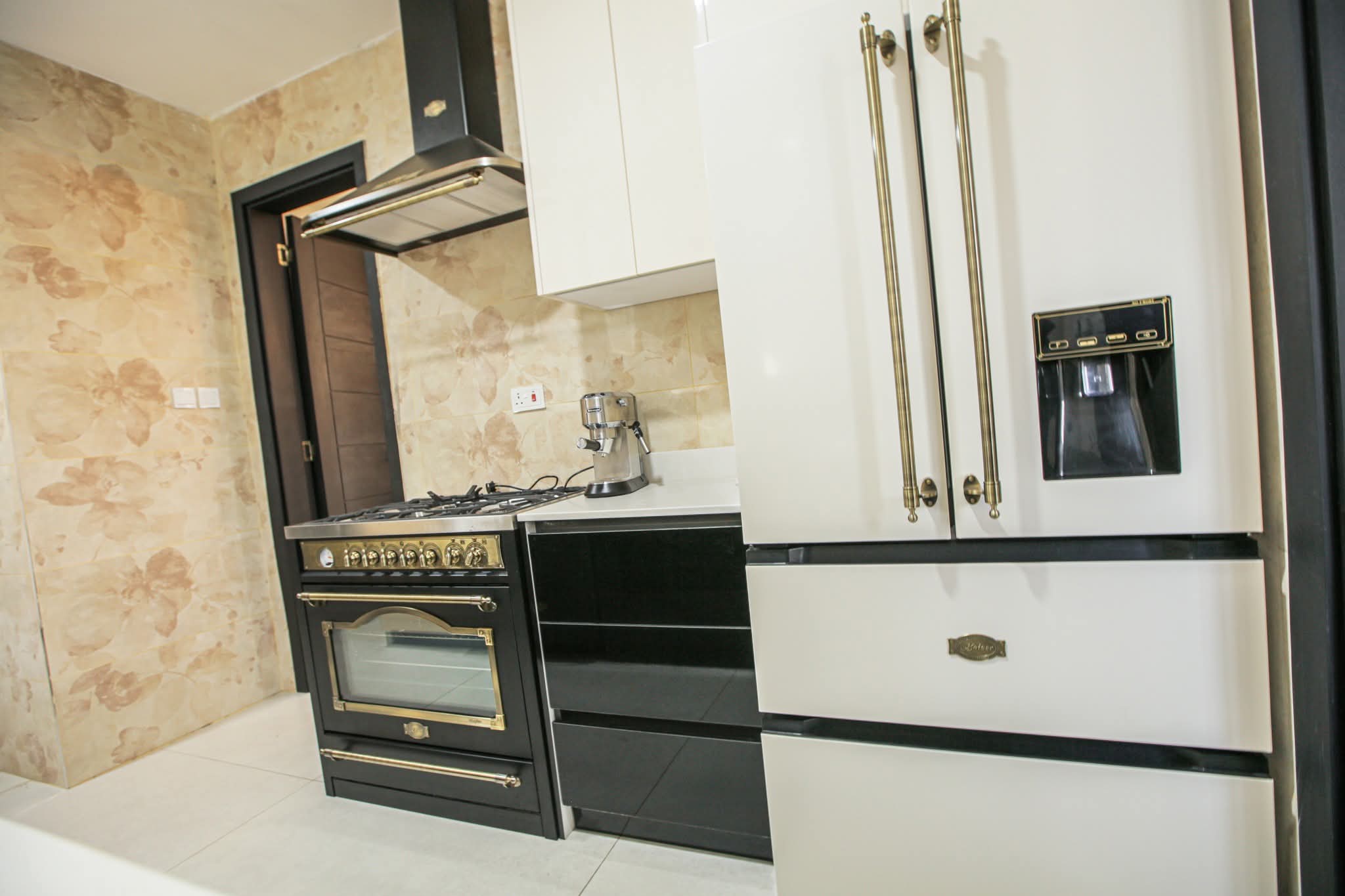 J&M Palms Residences – Luxury Duplexes & Penthouses for Sale in Westlands Nairobi J&M Palms Residences – Luxury Duplexes & Penthouses for Sale in Westlands Nairobi