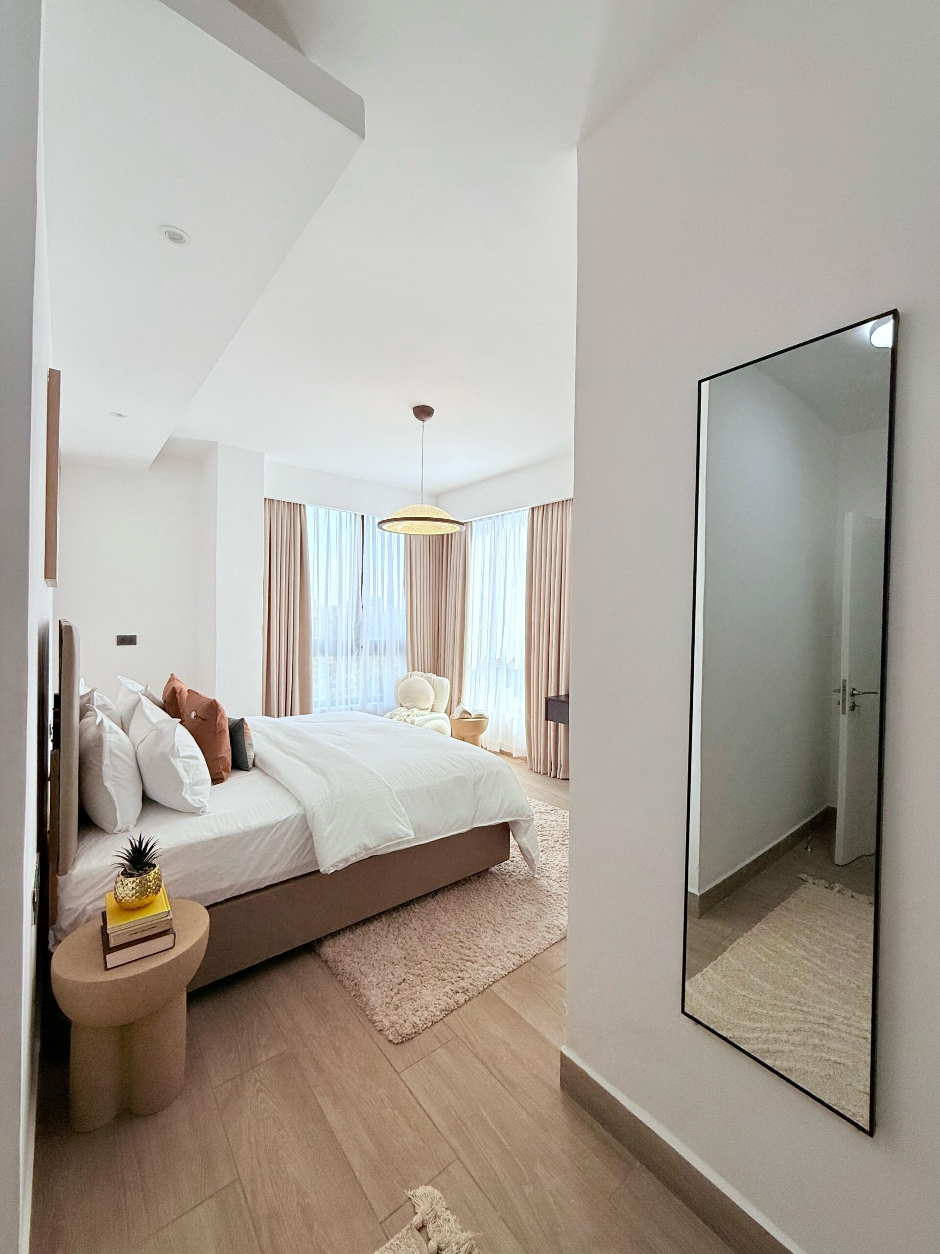 FULLY FURNISHED 3-BEDROOM APARTMENT WITH SQ FOR RENT AT RIVERSIDE SQUARE, NAIROBI