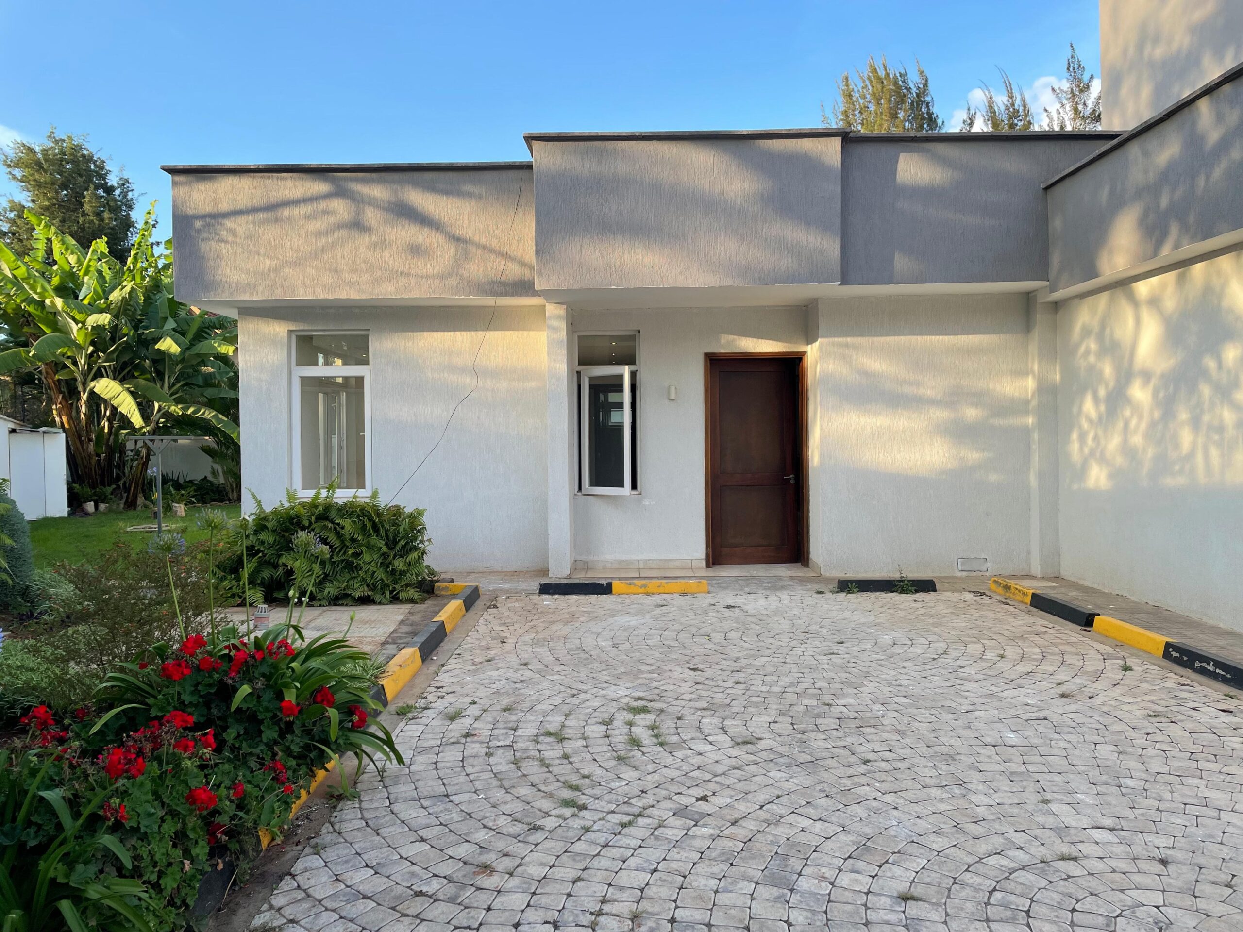 5 BEDROOM AMBASSADORIAL MANSION FOR RENT IN RUNDA | LUXURY HOME WITH POOL & GUEST WING