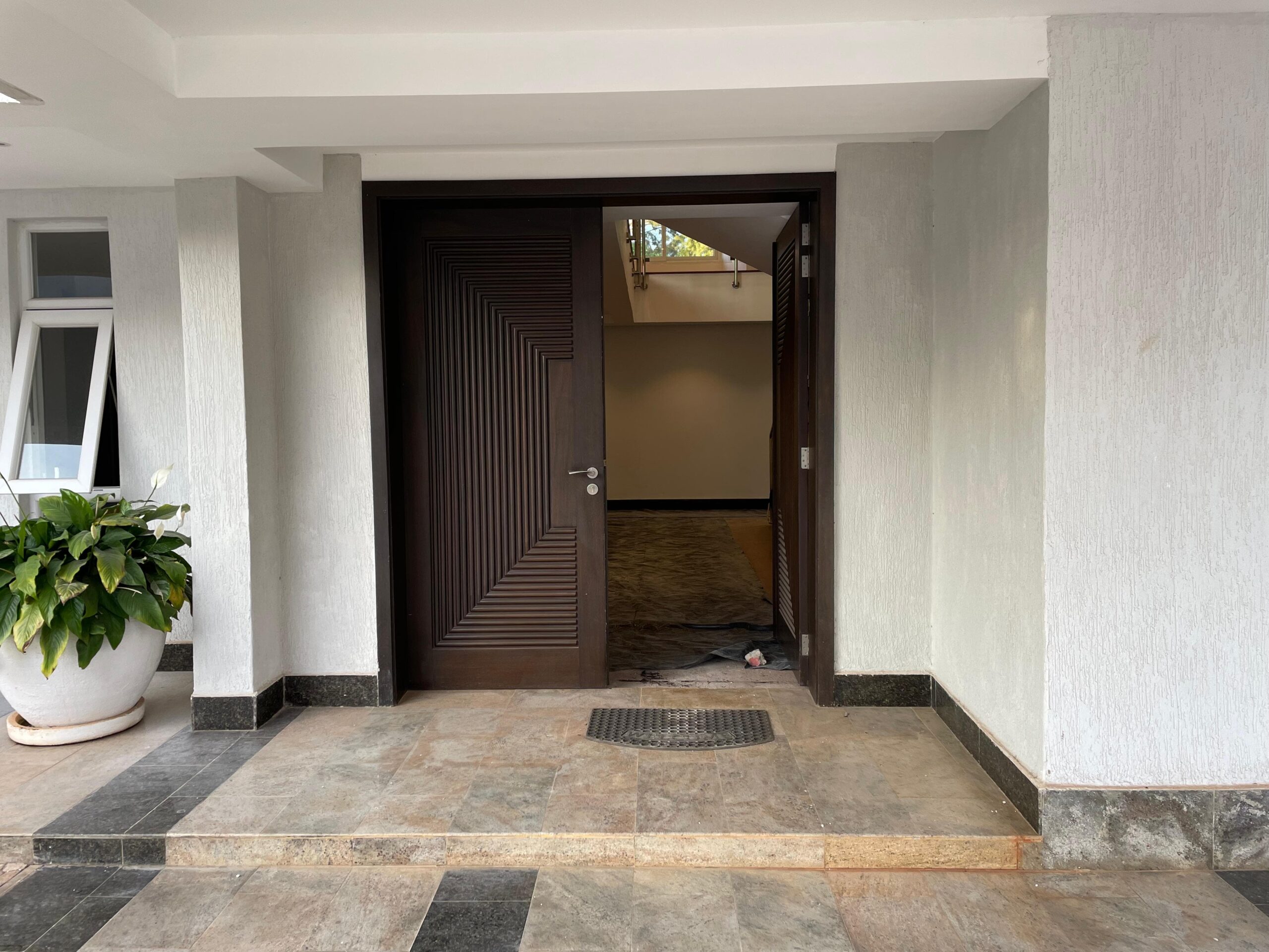 5 BEDROOM AMBASSADORIAL MANSION FOR RENT IN RUNDA | LUXURY HOME WITH POOL & GUEST WING