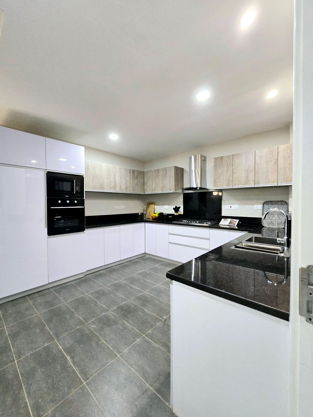 GOLDEN CENTURY II KILELESHWA | LUXURY 4 BEDROOM APARTMENTS FOR SALE