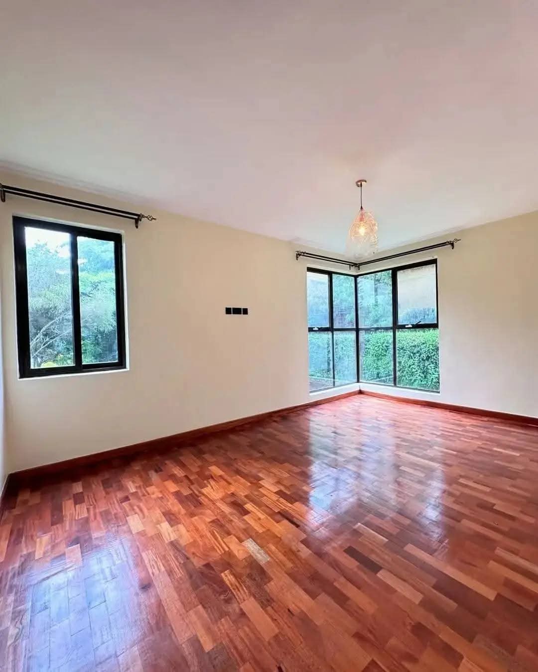 LUXURY RENTAL IN KAREN MODERN  4-BEDROOM HOME + DSQ