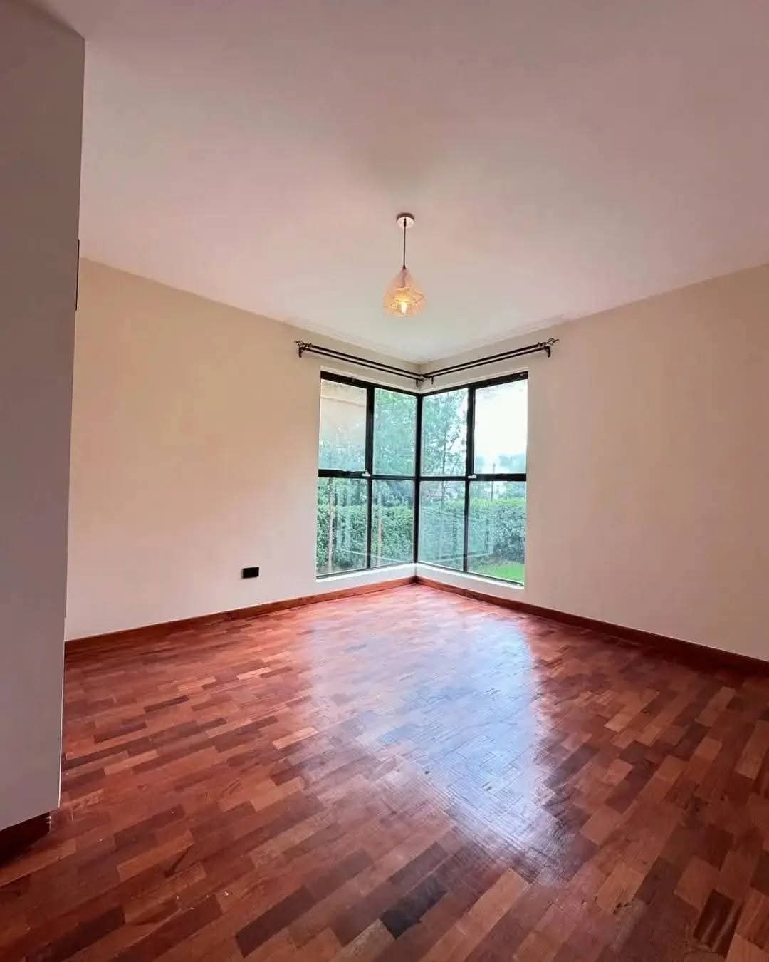 LUXURY RENTAL IN KAREN MODERN  4-BEDROOM HOME + DSQ