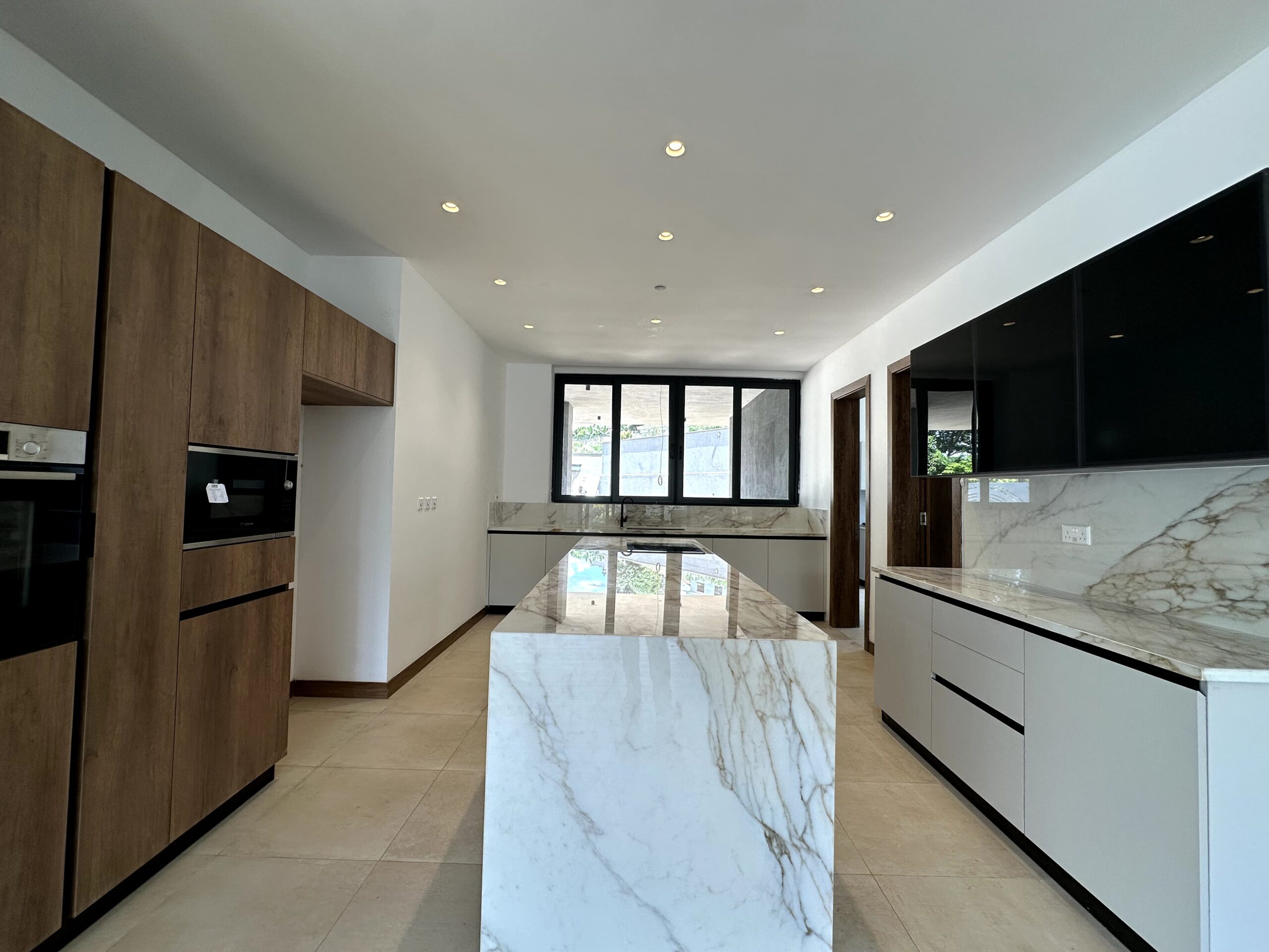5 BEDROOM LUXURY VILLA FOR SALE IN NYARI CENTRAL NAIROBI