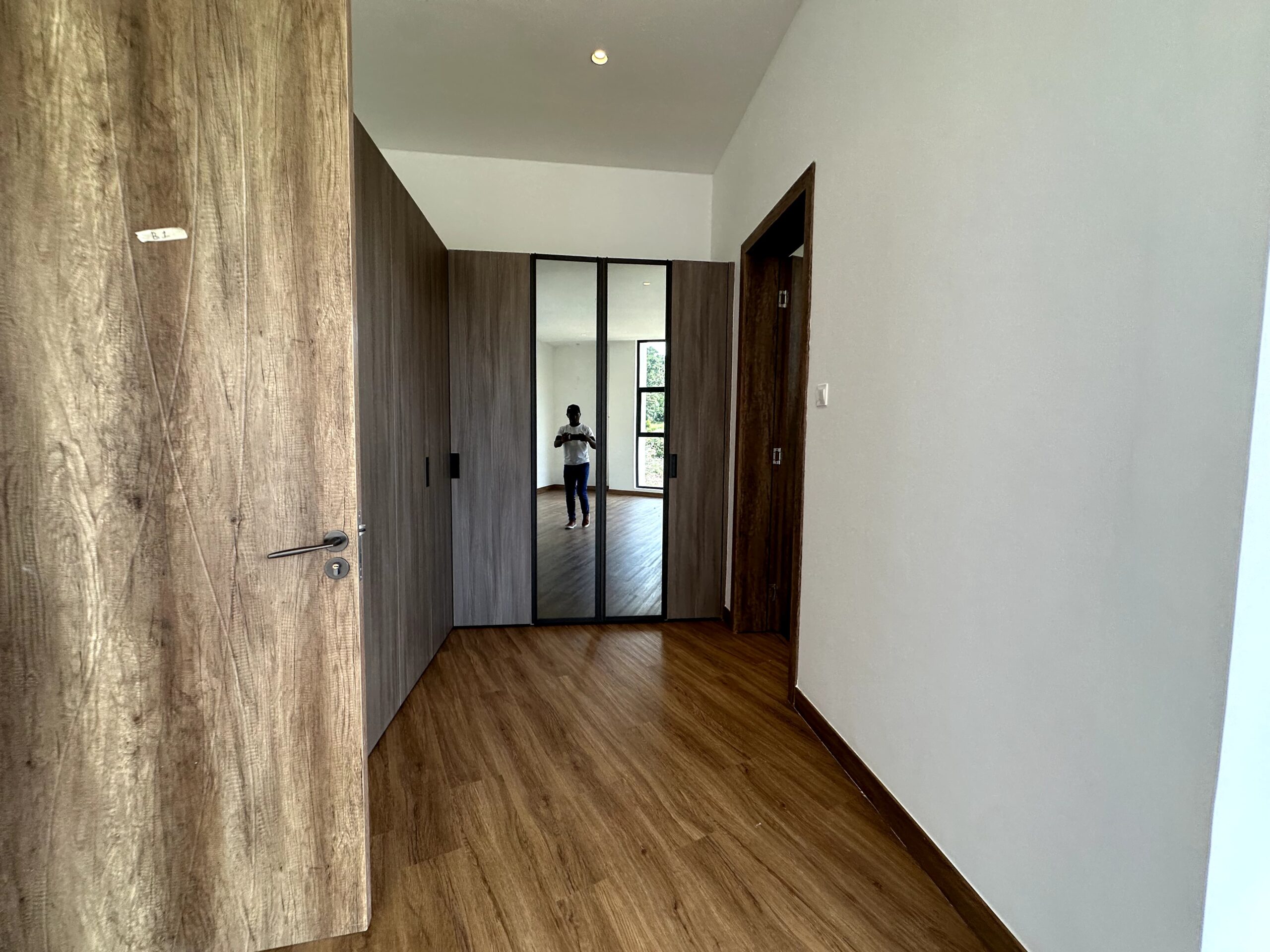 5 BEDROOM LUXURY VILLA FOR SALE IN NYARI CENTRAL NAIROBI