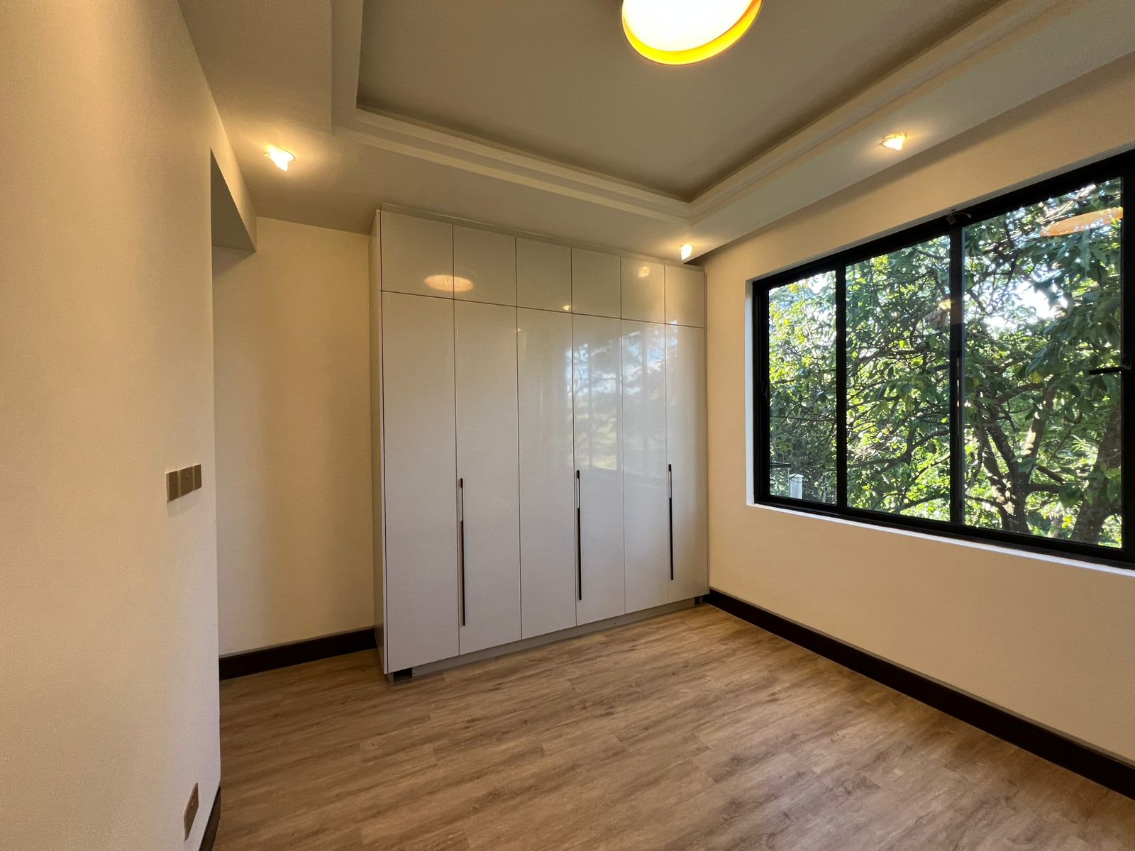 6 BEDROOM LUXURY VILLA FOR SALE IN PEPONI WESTLANDS NAIROBI
