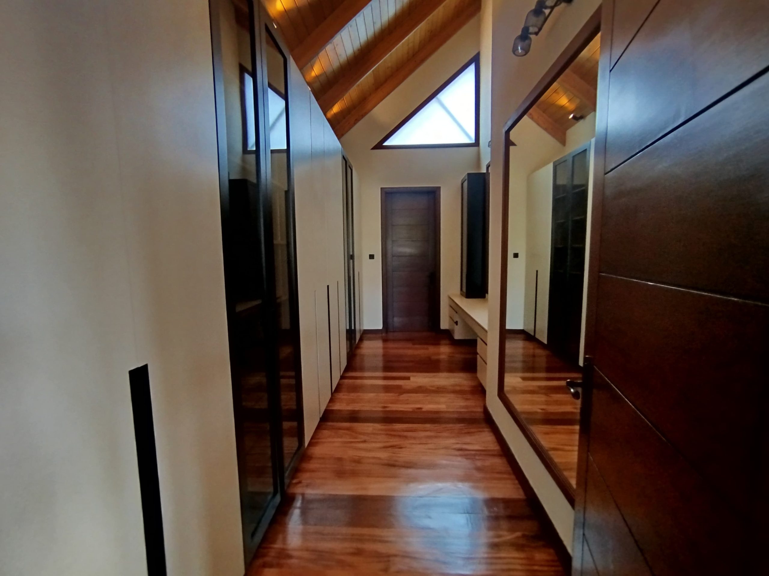 Luxury 4 Bedroom Mansion for Sale in Runda Nairobi Luxury 4 Bedroom Mansion for Sale in Runda Nairobi