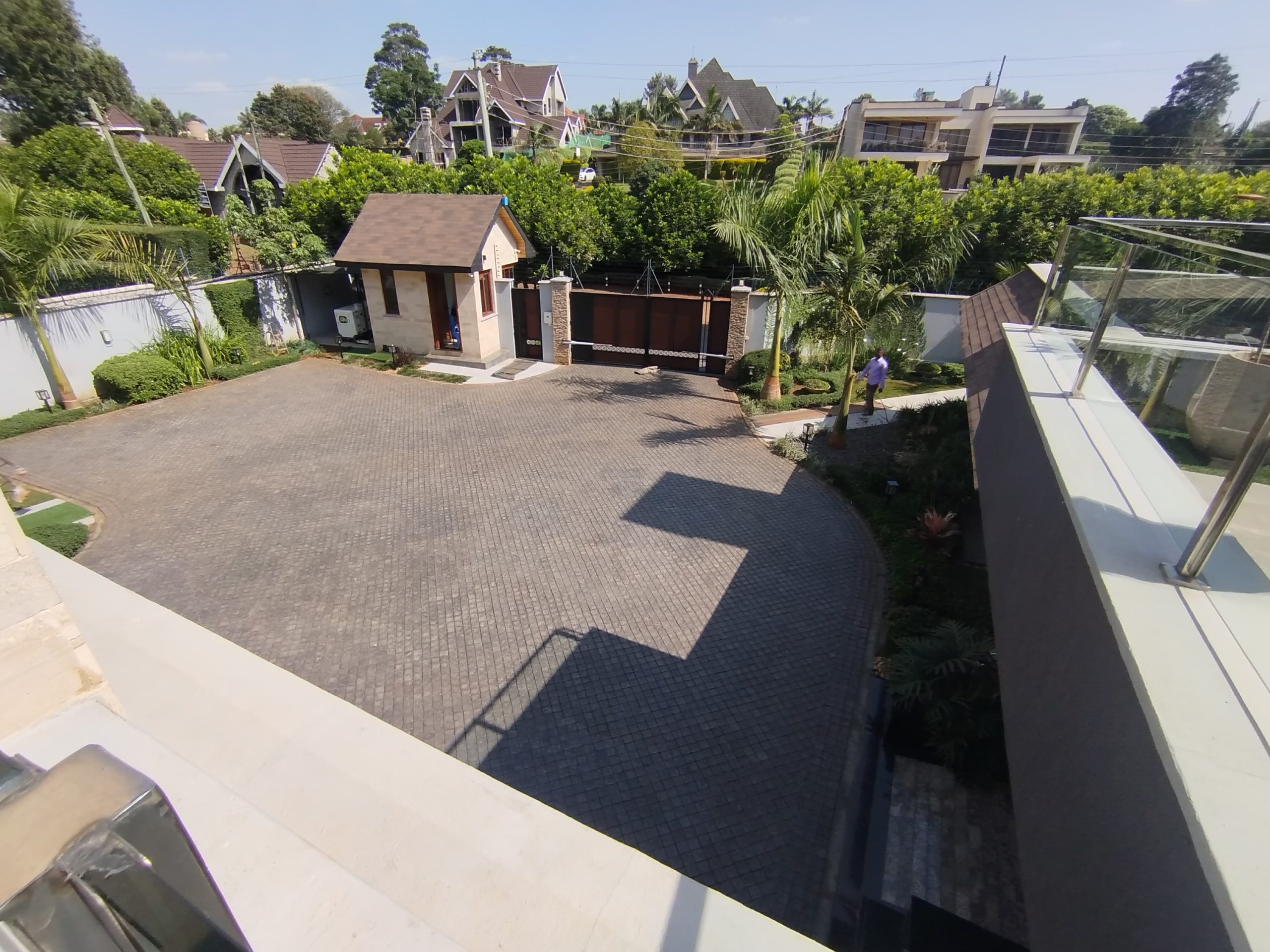 Luxury 4 Bedroom Mansion for Sale in Runda Nairobi Luxury 4 Bedroom Mansion for Sale in Runda Nairobi