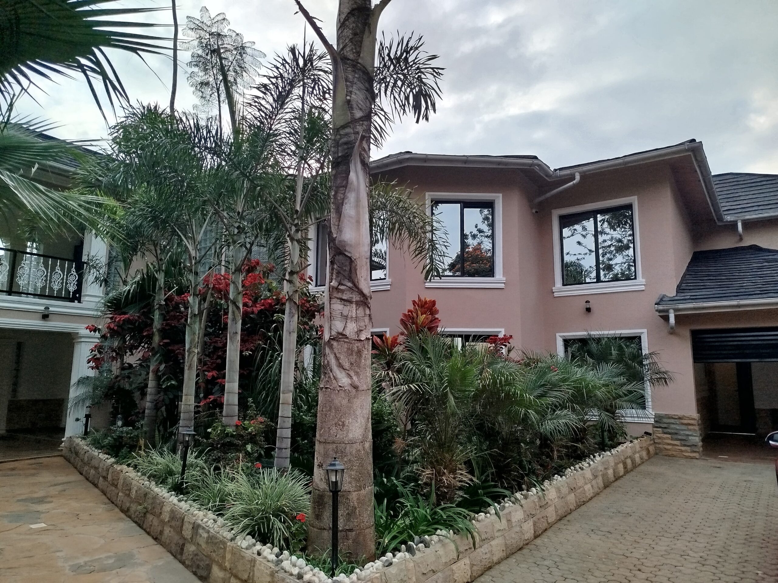 Luxury 6 Bedroom Mansion for Rent in Runda Nairobi – USD 7,500/Month