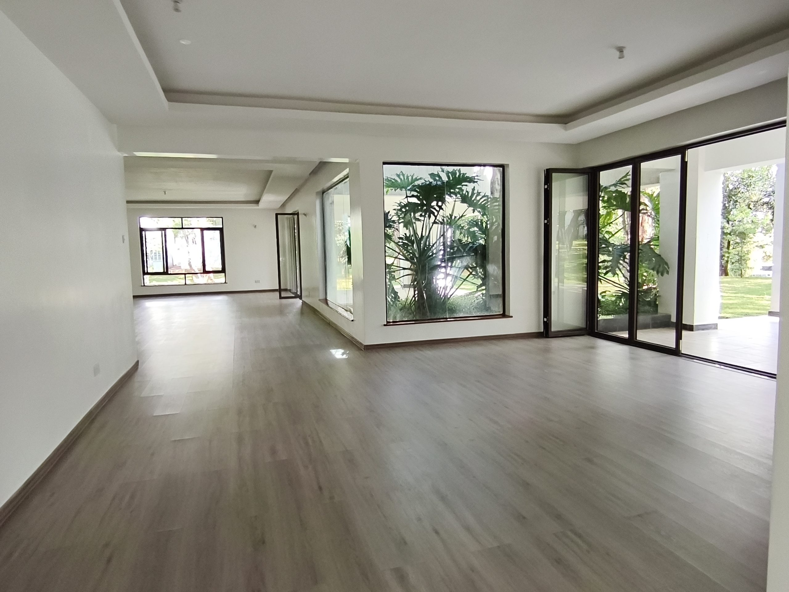 Luxury 5 Bedroom Villa for Rent in Karen Nairobi Luxury 5 Bedroom Villa for Rent in Karen Nairobi
