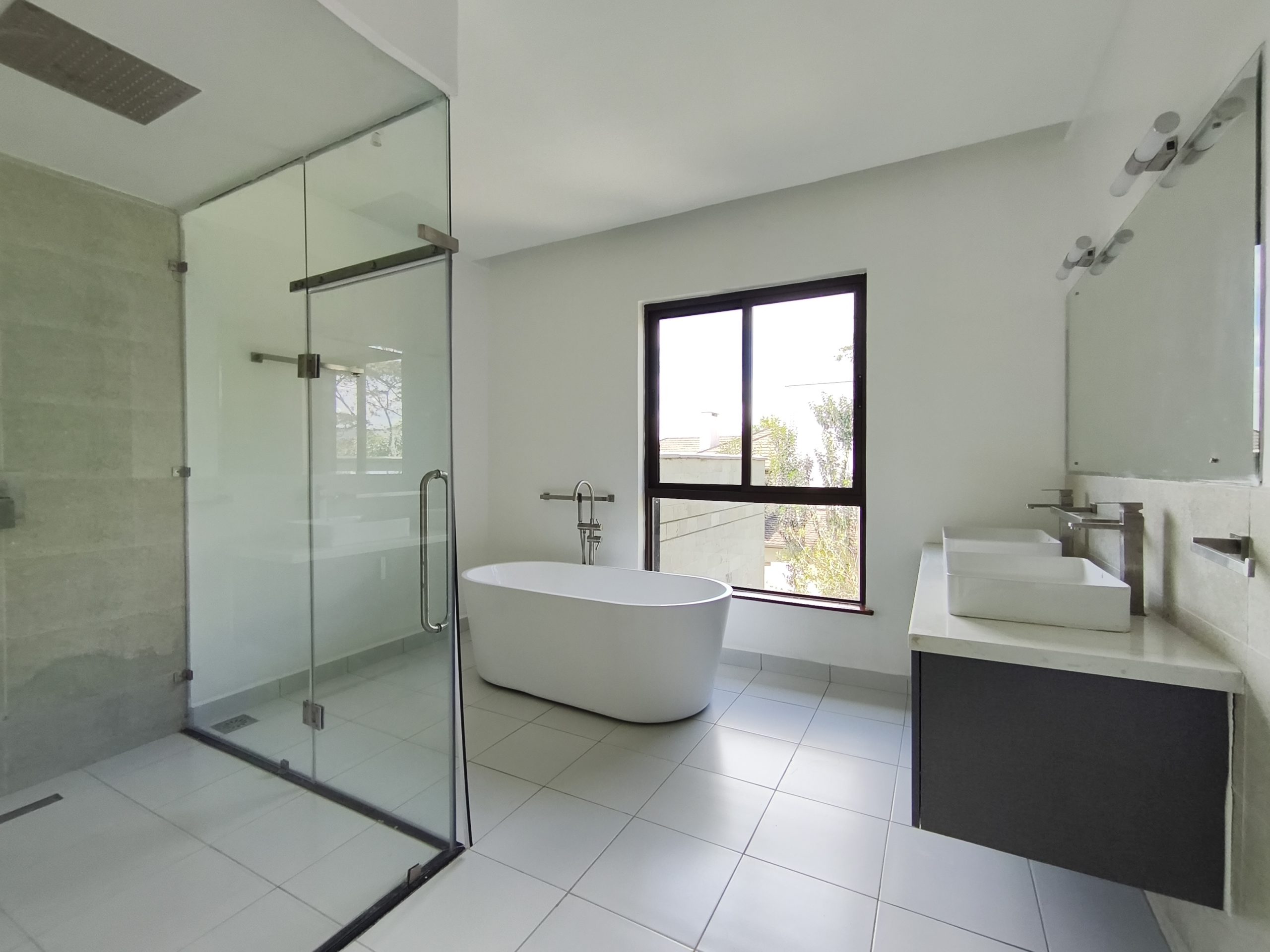 Luxury 5 Bedroom Villa for Rent in Karen Nairobi Luxury 5 Bedroom Villa for Rent in Karen Nairobi