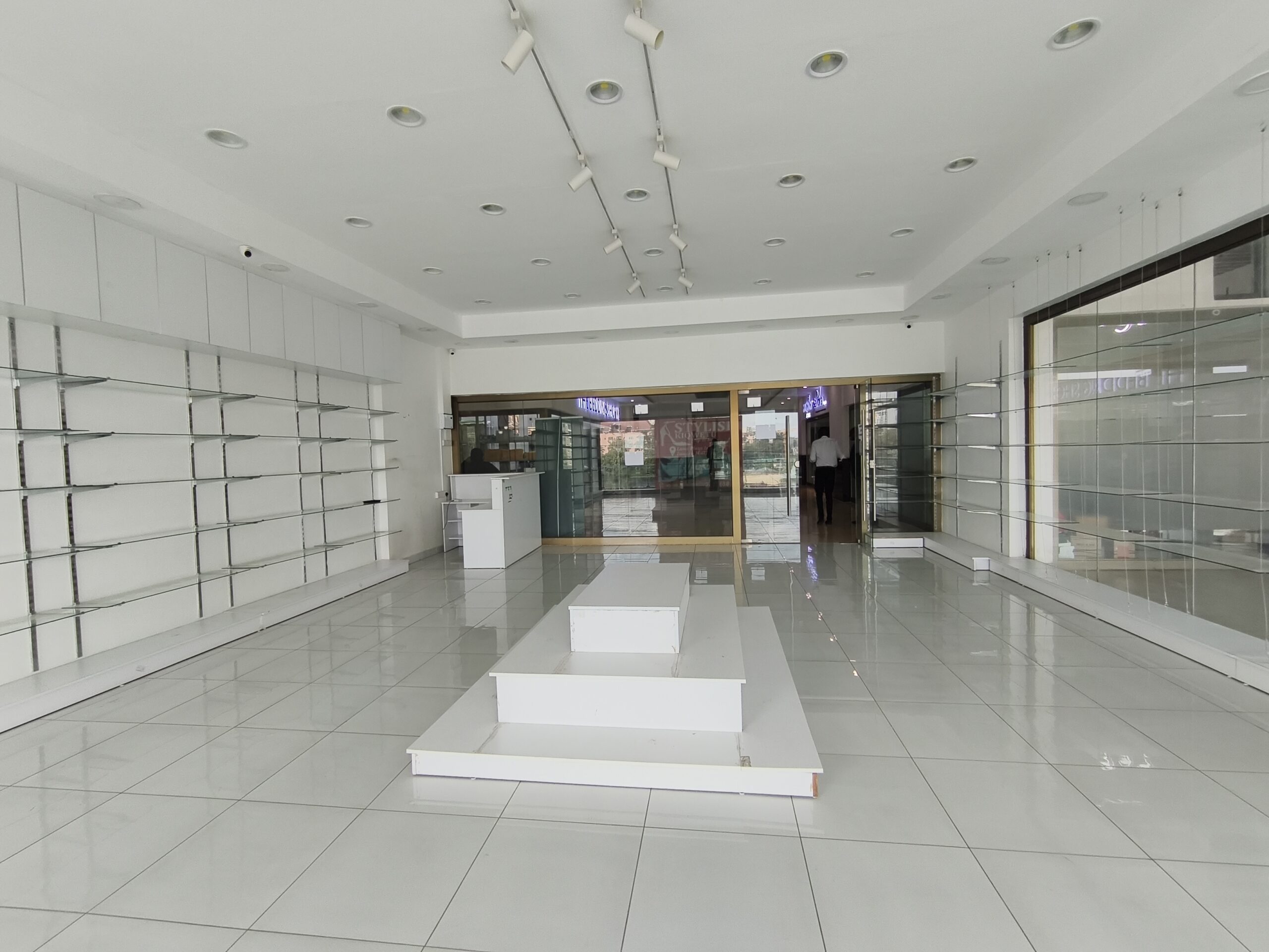 Commercial Space for Rent in Nairobi – Lana Plaza Oloitoktok Road From KES 175K/Month