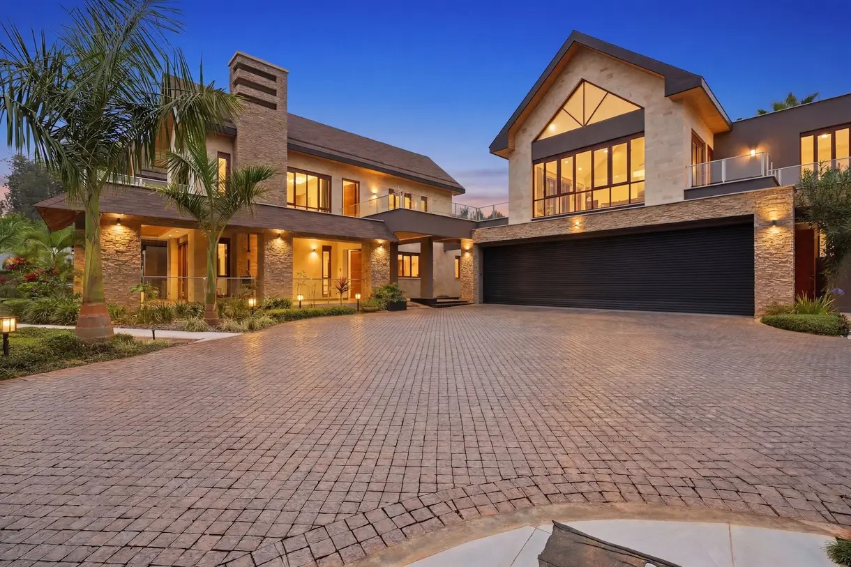 Luxury 4 Bedroom Mansion for Sale in Runda Nairobi Luxury 4 Bedroom Mansion for Sale in Runda Nairobi