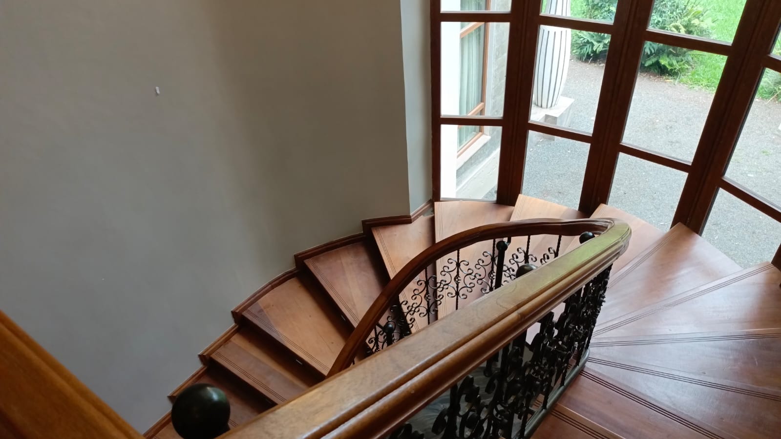 5 Bedroom Furnished Mansion for Rent in Karen Nairobi with DSQ