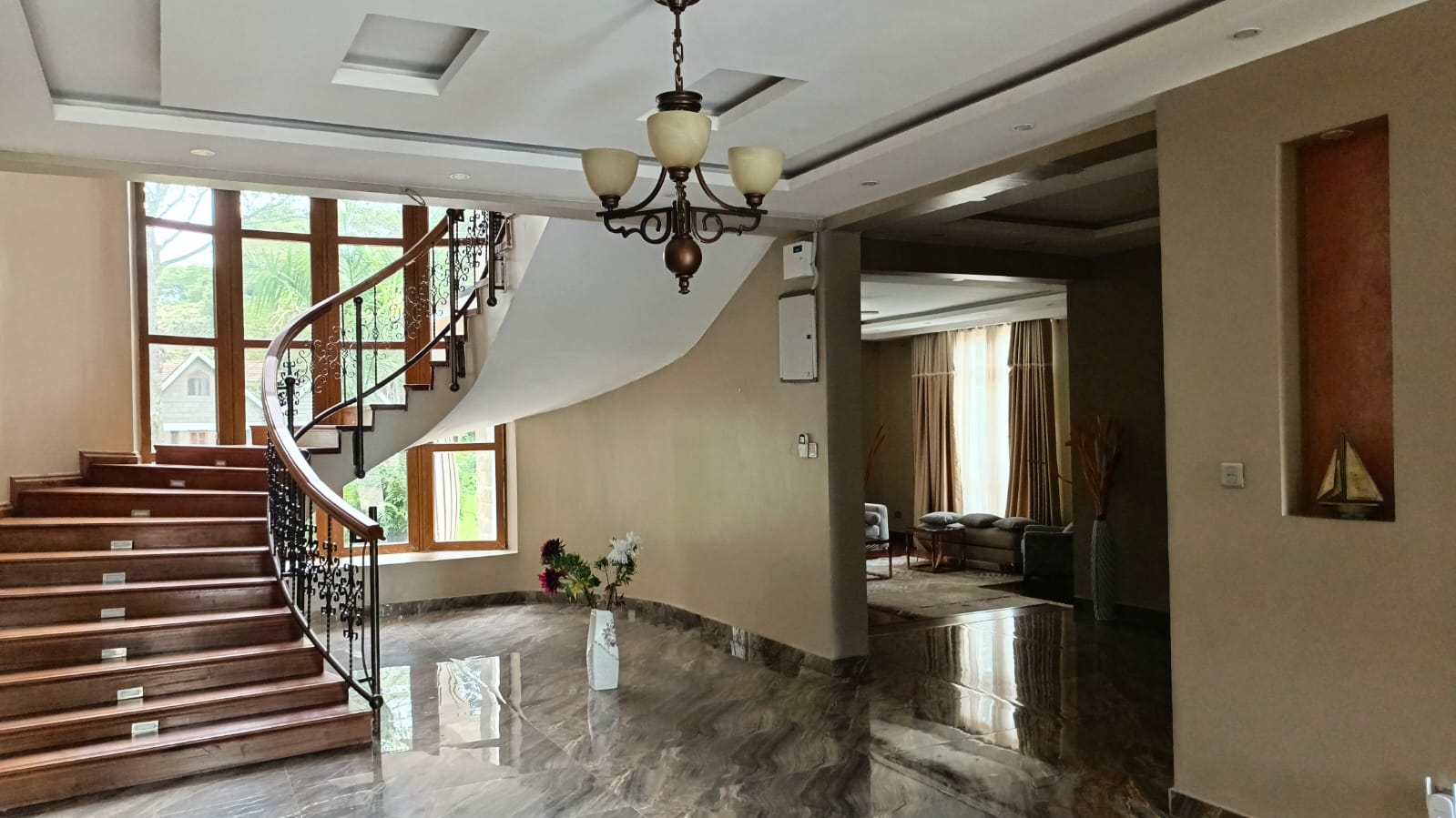 5 Bedroom Furnished Mansion for Rent in Karen Nairobi with DSQ