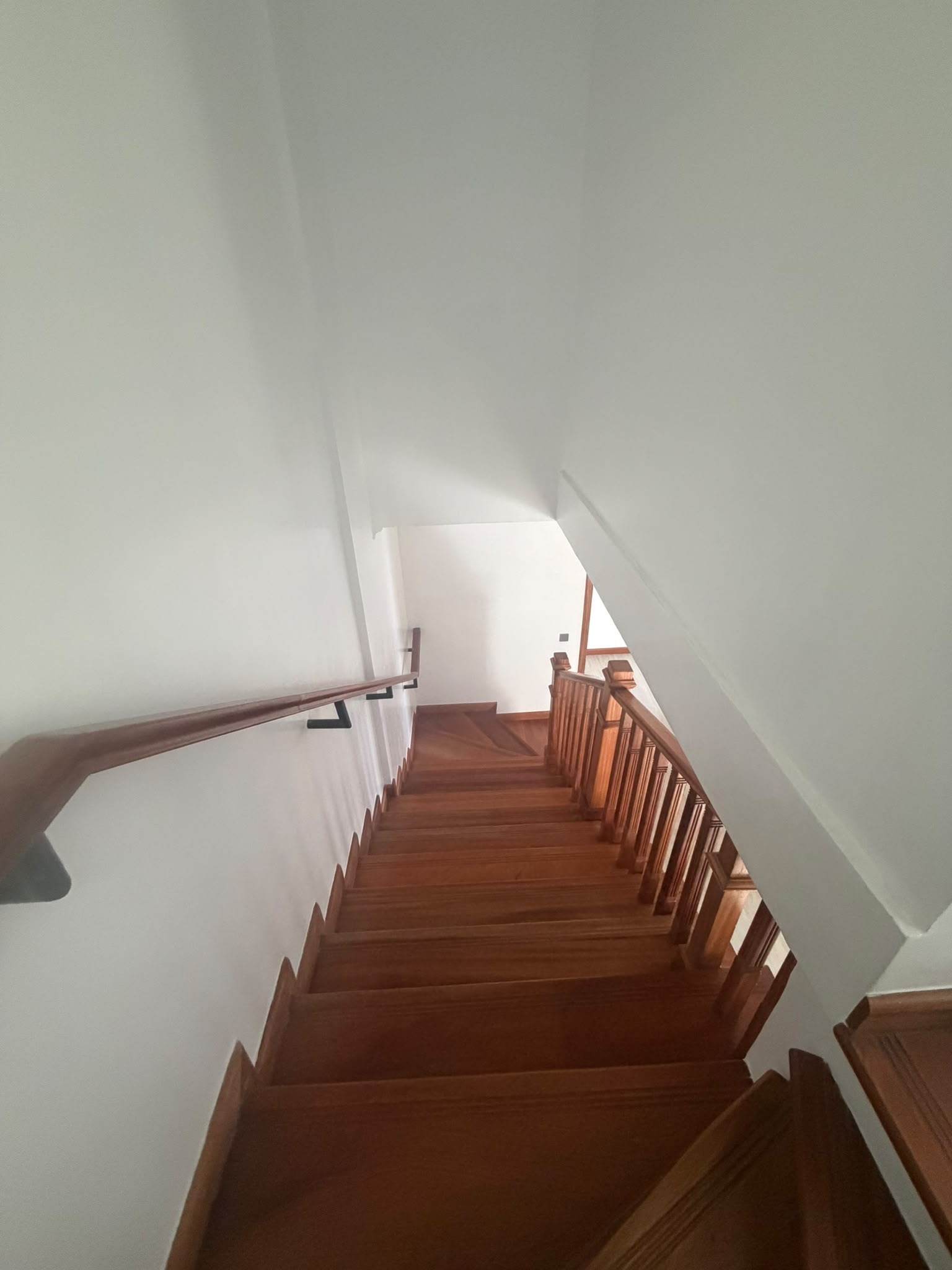 Exquisite 5 Bedroom Duplex Apartment + DSQ for Sale in Kilimani Nairobi – KES 39M