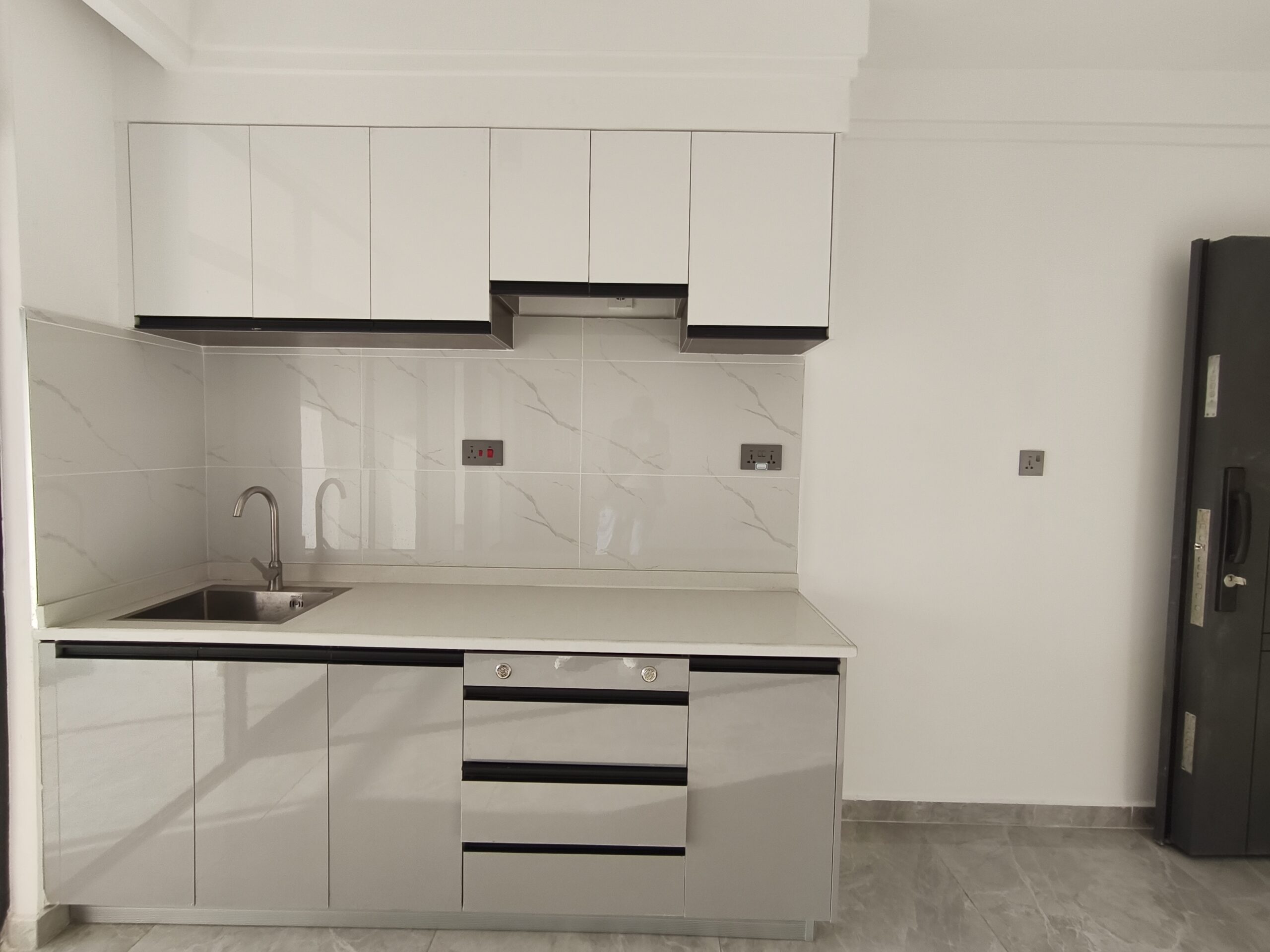 Unfurnished 1 & 2 Bedroom Apartments for Rent in Kilimani, Nairobi Unfurnished 1 & 2 Bedroom Apartments for Rent in Kilimani, Nairobi