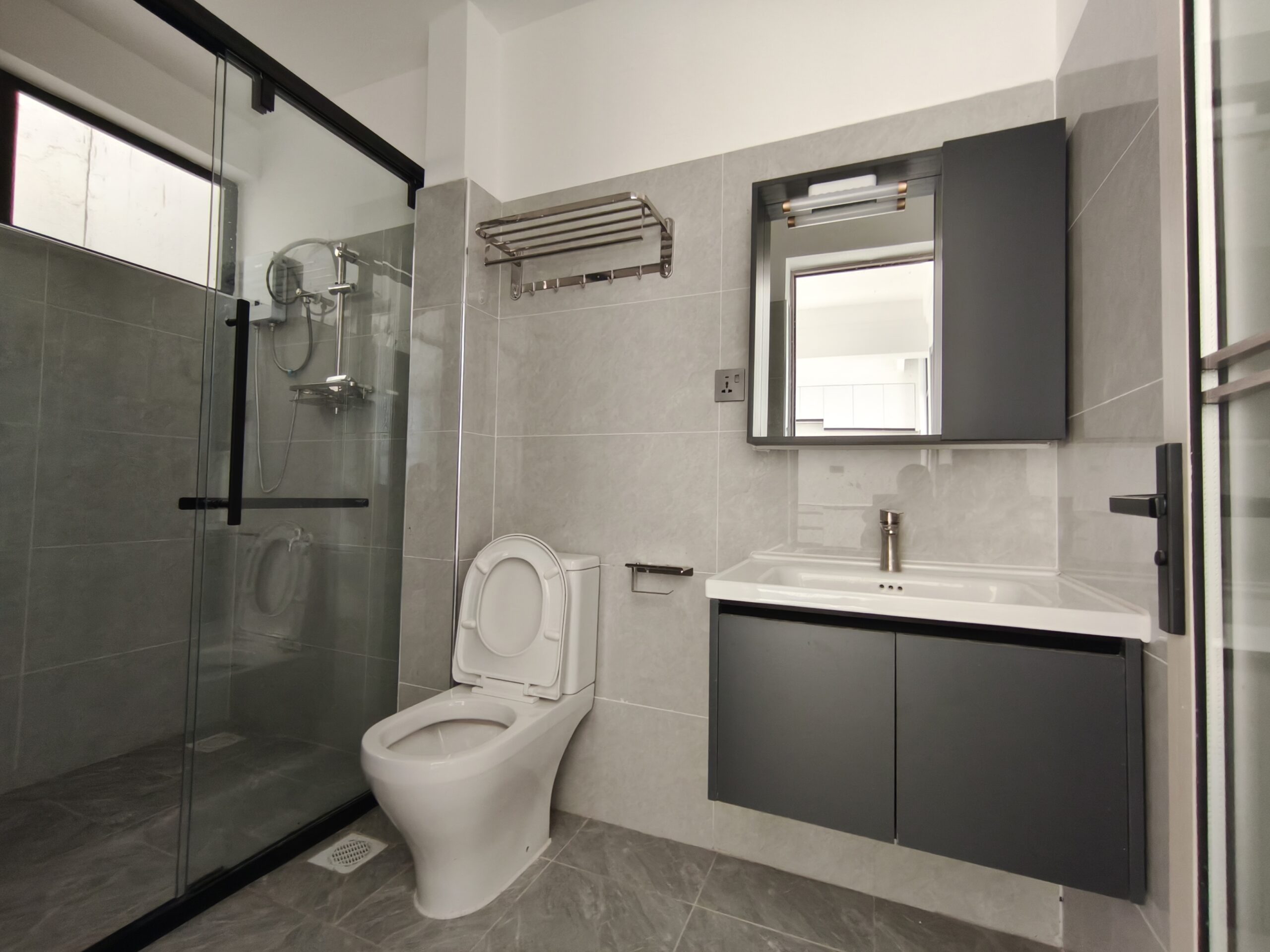 Unfurnished 1 & 2 Bedroom Apartments for Rent in Kilimani, Nairobi Unfurnished 1 & 2 Bedroom Apartments for Rent in Kilimani, Nairobi