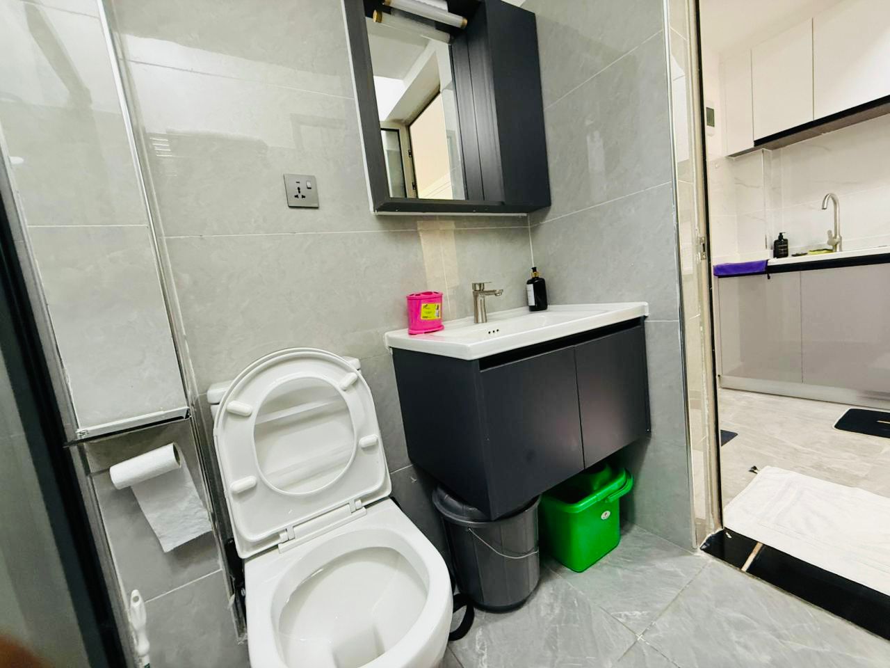 1 Bedroom Furnished Apartment for Rent in Kilimani Nairobi From KES 5,000/Day 1 Bedroom Furnished Apartment for Rent in Kilimani Nairobi From KES 5,000/Day