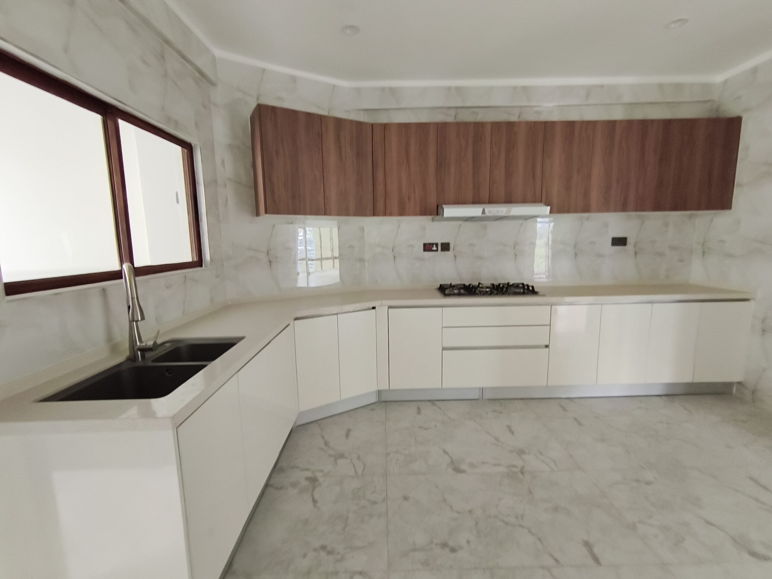 Executive 3 Bedroom All En-Suite Apartment + DSQ for Rent in Kileleshwa, Nairobi Executive 3 Bedroom All En-Suite Apartment + DSQ for Rent in Kileleshwa, Nairobi